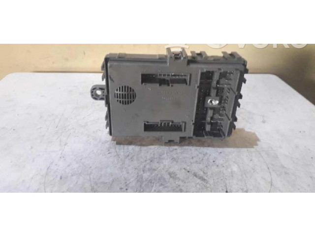 Блок предохранителей 96826374   Chevrolet Chevy Van      