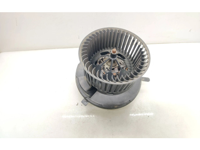 Вентилятор печки Volkswagen Caddy