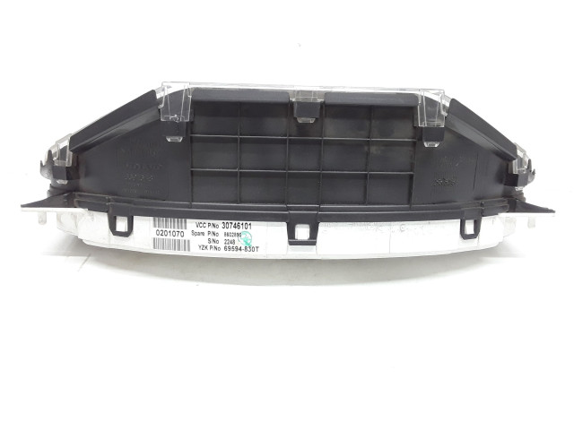 Панель приборов 30746101, 8691648   Volvo XC90       