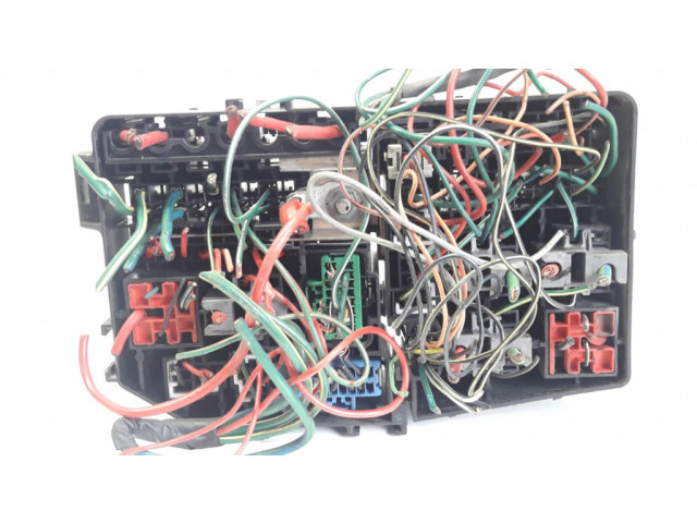 Блок предохранителей 1S7T14A481AA Ford Mondeo Mk III