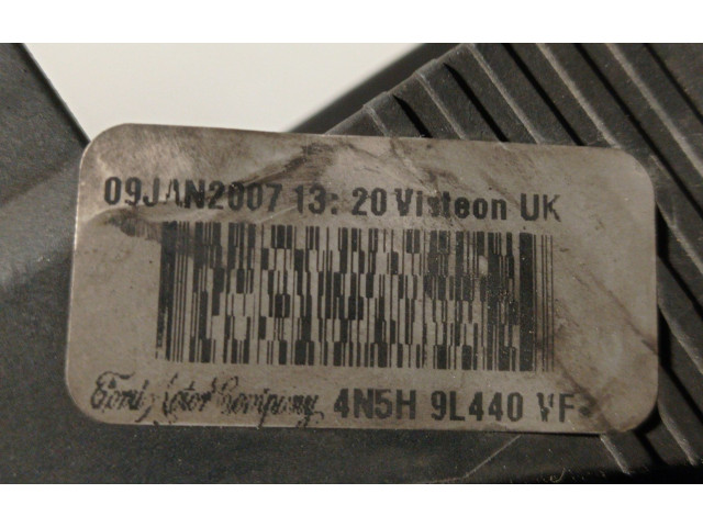 Интеркулер  4N5H9L440VF, 31280122   Volvo C30 