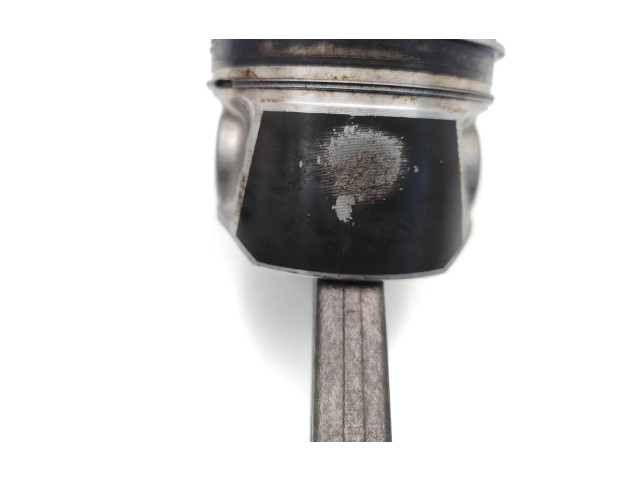 Поршень с шатуном CLHA CLHA Skoda Octavia Mk3 (5E)