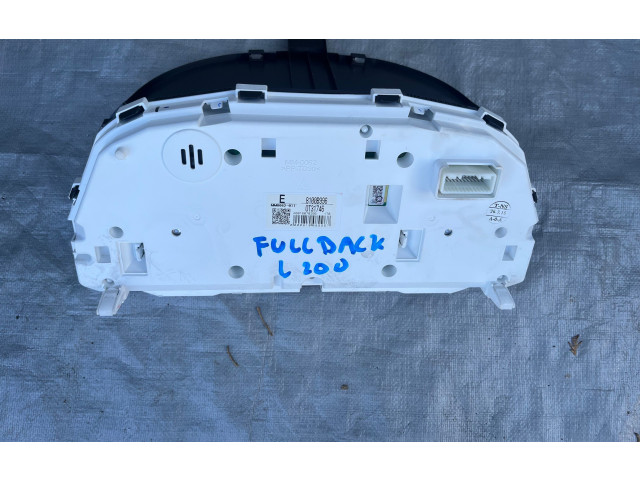 Панель приборов 8100B966 Mitsubishi L200