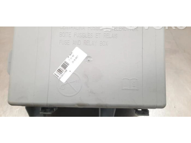   Pojistková skříňka    Alfa Romeo Stelvio 2016