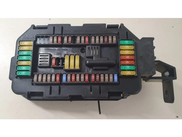 Pojistková skříňka 6819653 BMW X5 F15 2016