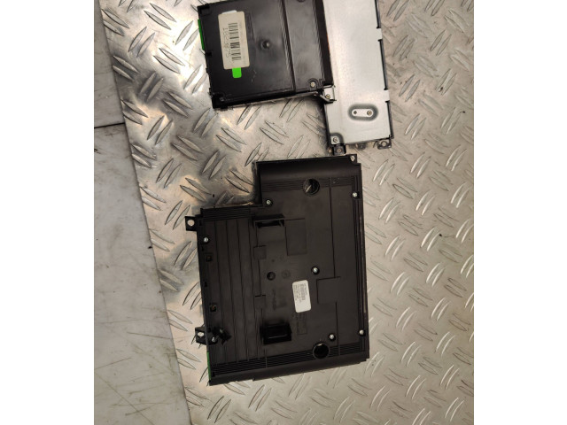 Блок управления климат-контролем 30782905, SN60017229 Volvo S60