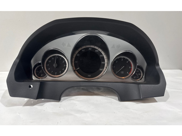 Přístrojová deska Mercedes-Benz E C207 W207 2010 A2129001814