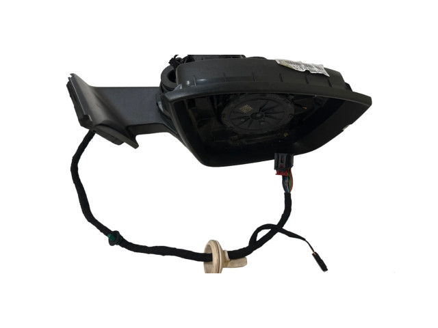 Зеркало электрическое правое Skoda Karoq 2017- года