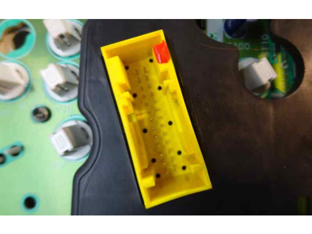 Спидометр (приборный щиток) 9637657180L00   Citroen Xantia