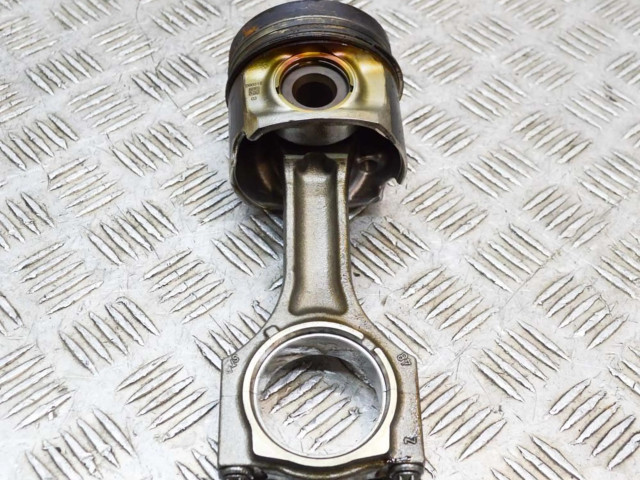 Píst 8508023, 8598757 BMW 5 G30 G31 pro naftový motor 3.0 B57 D30 A