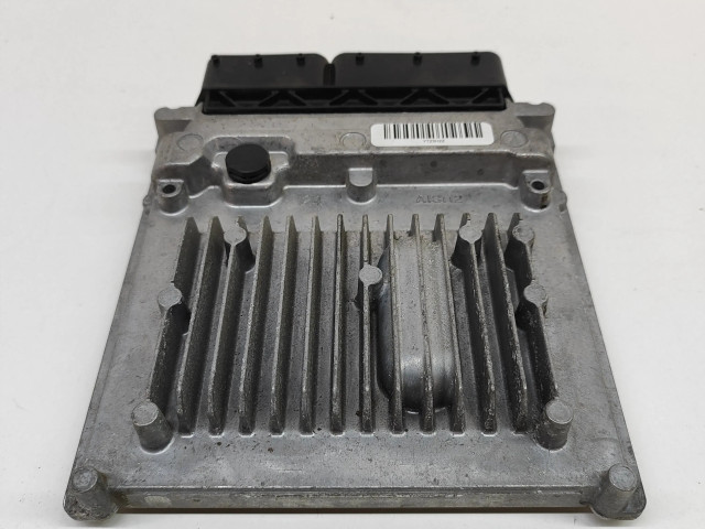 Řídící jednotka A6519009702, A6519001102 Mercedes-Benz GLA W156 2015