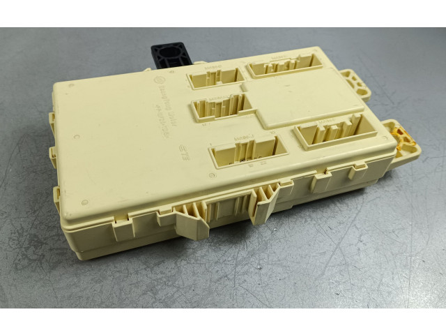 Блок предохранителей 8219036240   SsangYong Rexton    