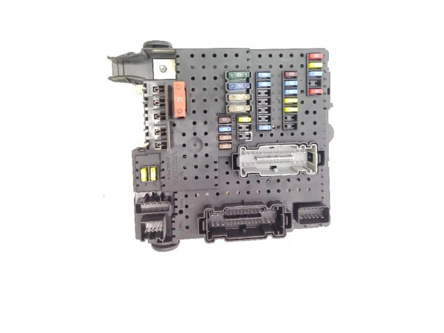 Блок предохранителей 12217799   Volvo XC90    