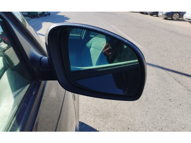 Зеркало электрическое Skoda Fabia Mk1 (6Y) 1999 - 2007 года