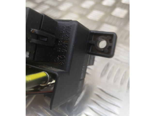 Блок предохранителей 8L0941822A   Audi A6 S6 C5 4B    