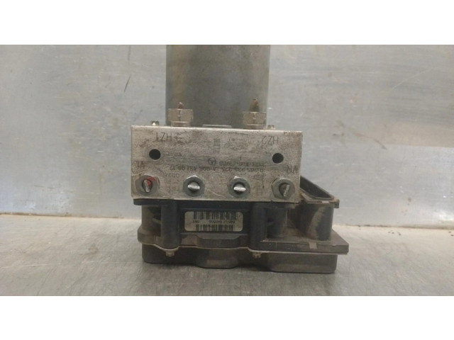Блок АБС A0064316412, 0265235225 Mercedes-Benz A W169 2004-2012 года
