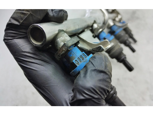 Топливная рампа 078133534C Audi A6 S6 C5 4B