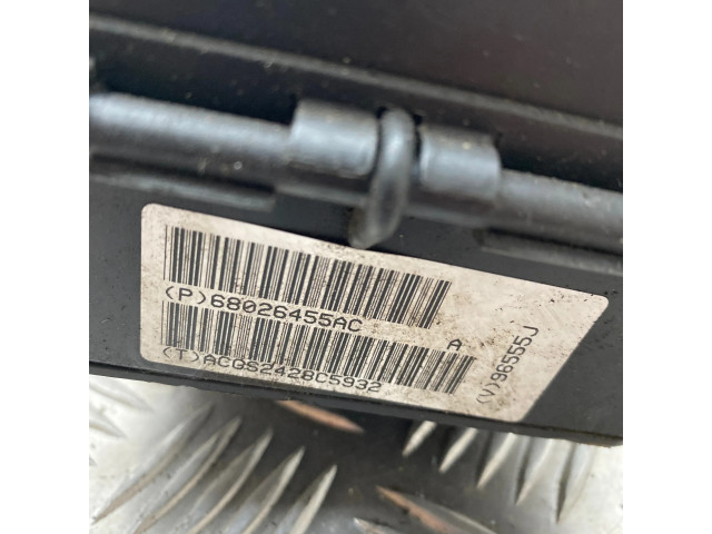 Блок предохранителей 68026455AC Jeep Grand Cherokee (WK)