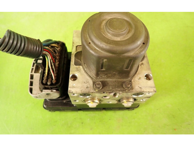 Блок АБС Toyota Corolla Verso E121 2001 - 2004 года