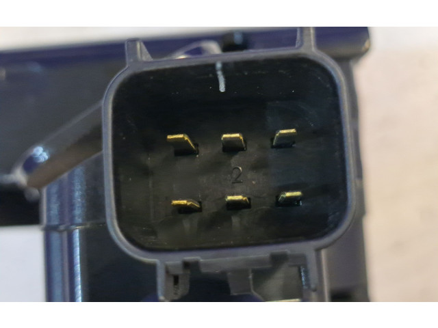 Моторчик заднего дворника 15839037    Chevrolet Tahoe