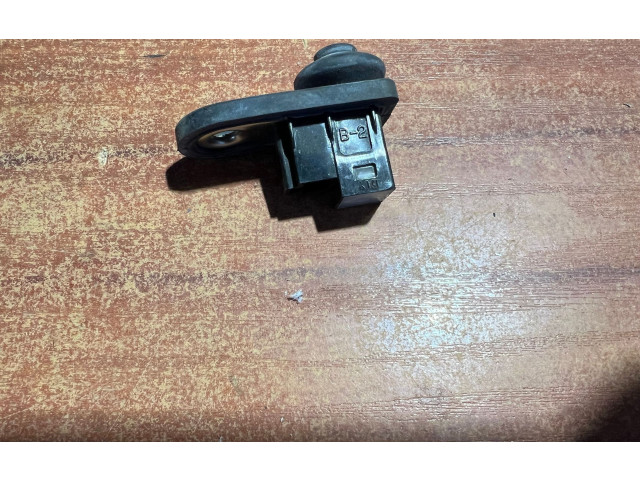 Передний датчик открытия / закрытия двери (крыло) 935603B100 KIA Pro Cee'd I