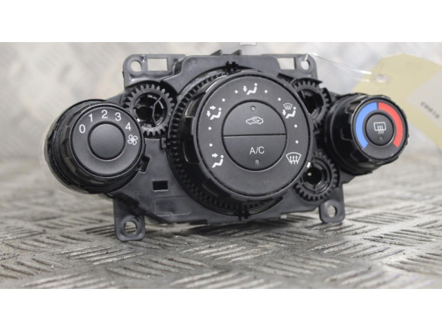 Блок управления климат-контролем    Ford Fiesta