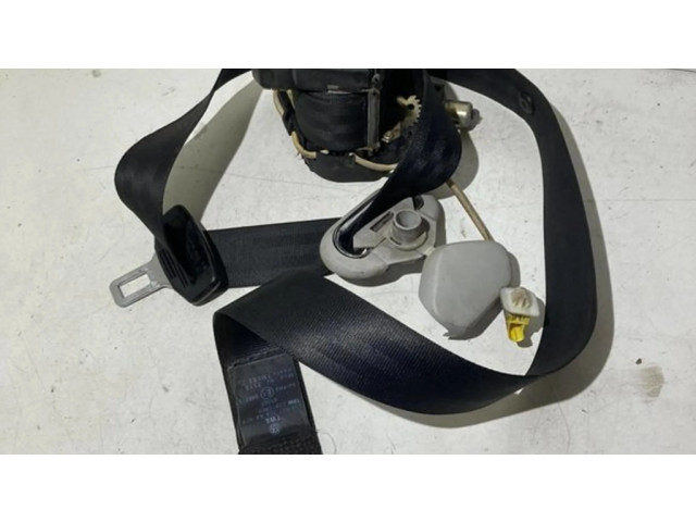 Передний ремень безопасности