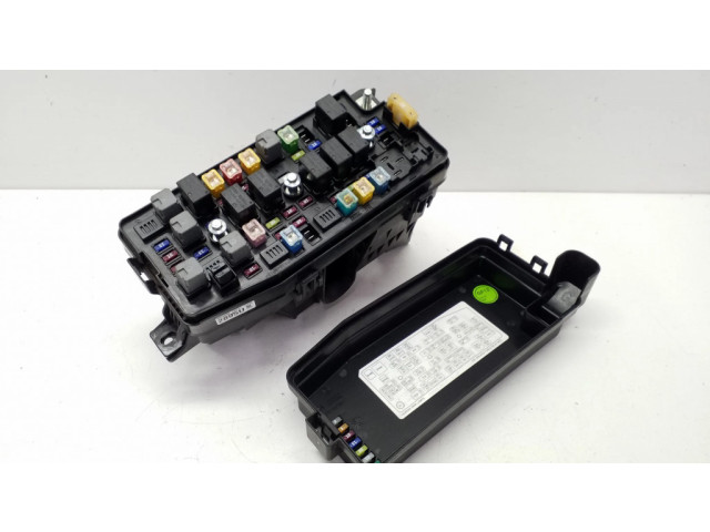 Pojistková skříňka 95202895 Chevrolet Captiva 2012