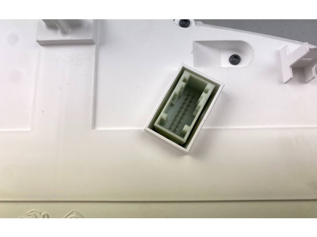 Панель приборов 9842411180   Peugeot Partner III       