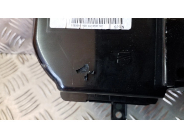 Přístrojová deska  Seat Leon (1P) 2009 1P0920927B, A2C53029654  