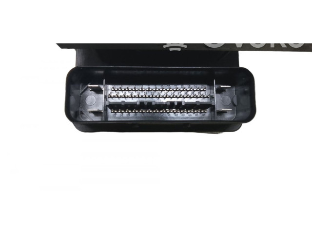 Блок АБС P30714952, 70714956   Volvo  XC90  2003 - 2006 года