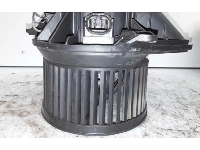 Вентилятор печки Peugeot 406