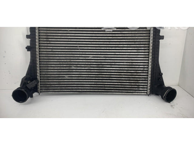 Интеркулер  1K0145803CD   Audi A3 S3 8P 