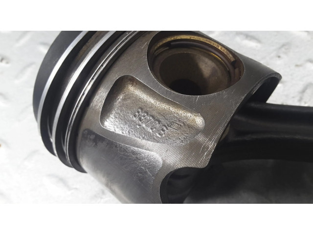 Поршень OM642 A6420303420, 111961339 Mercedes-Benz S W221 для дизельного двигателя 3.0