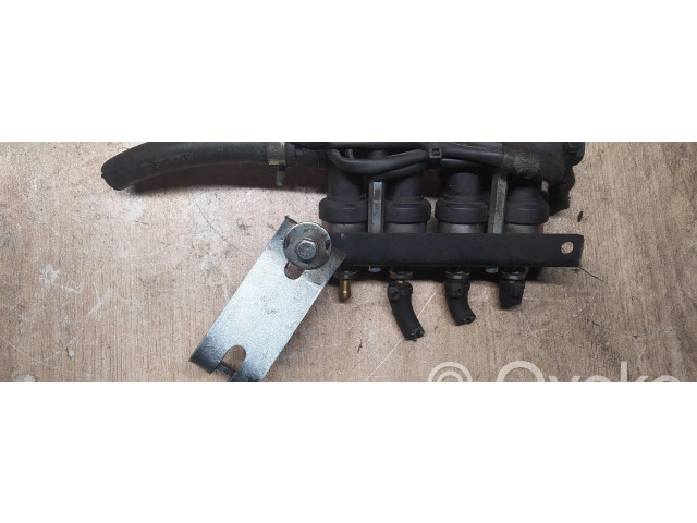 Vstřikovač 110r006410 Honda HR-V pro benzínový motor 1.8