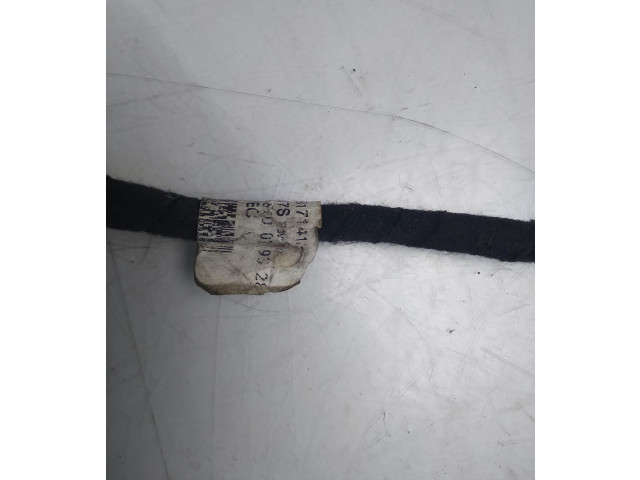 Зеркало электрическое Mercedes-Benz ML W164 2005 - 2011 года