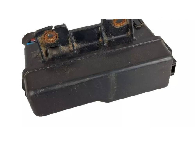 Блок предохранителей  8386P1   Toyota Corolla Verso AR10    