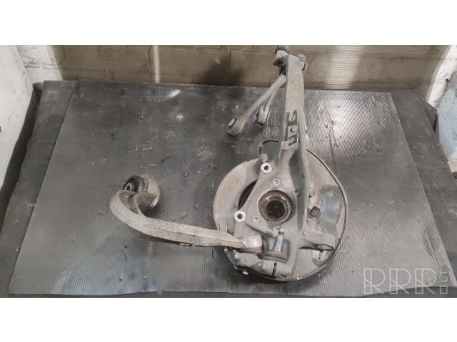 Передний поворотный кулак (ступица, цапфа)