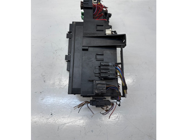   Pojistková skříňka 1378539, 6113   BMW 5 E34 1993