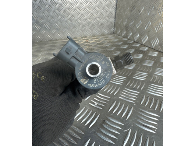 Форсунка 0445876882, H8201636333    Renault Clio V   