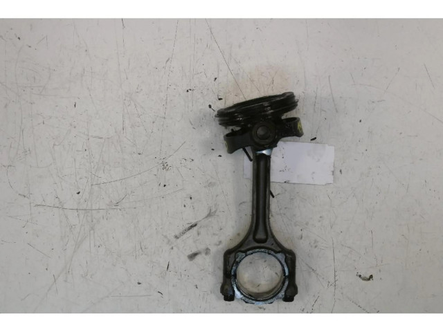 Поршень с шатуном 46346020 Fiat 500X