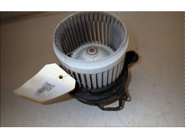 Вентилятор печки 272101005R Renault Captur