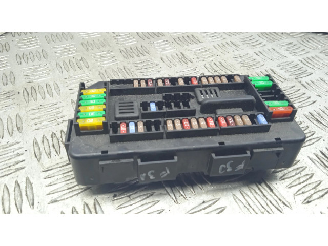   Pojistková skříňka 9389068   BMW 4 F36 Gran coupe 2016