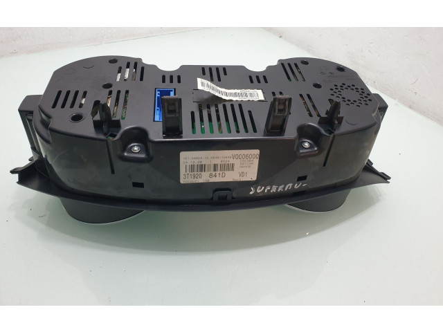 Панель приборов 3T1920841D   Skoda Superb B6 (3T)       