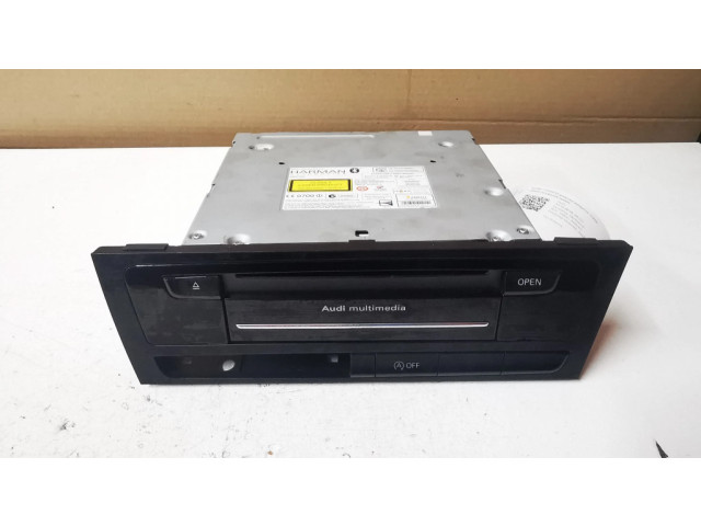 Радио/ проигрыватель CD/DVD / навигация