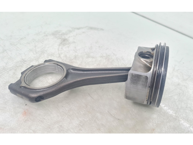 Поршень с шатуном AJ812809 (9W836006SC) C2D497 Jaguar XJ X351