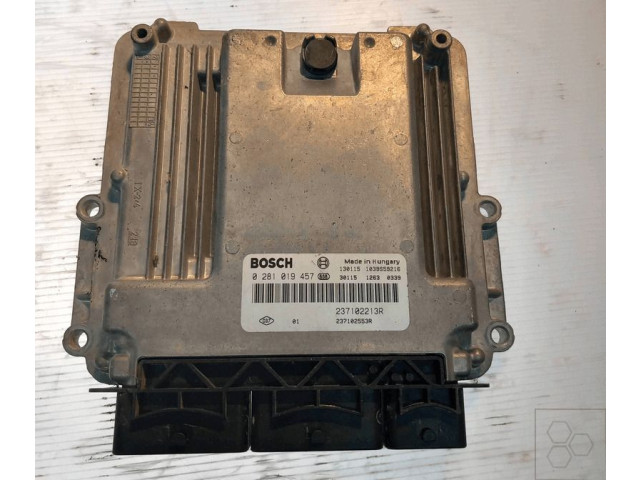 Блок управления 237102553R Dacia Sandero