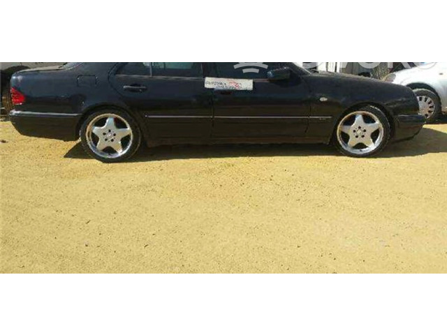 Интеркулер     Mercedes-Benz E AMG W210 