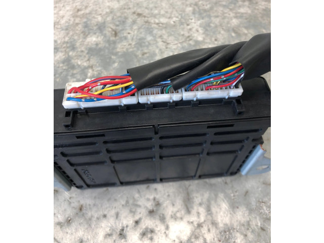 Блок управления коробкой передач 8631A261 Mitsubishi Pajero