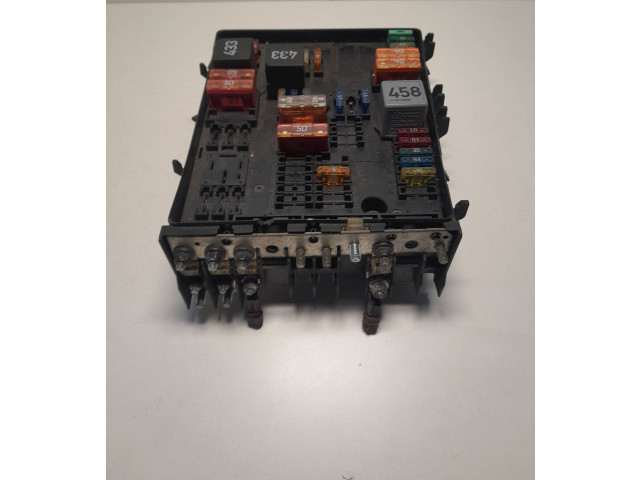   Pojistková skříňka 1K0937800E, 1K0937805   Volkswagen Touran  2004